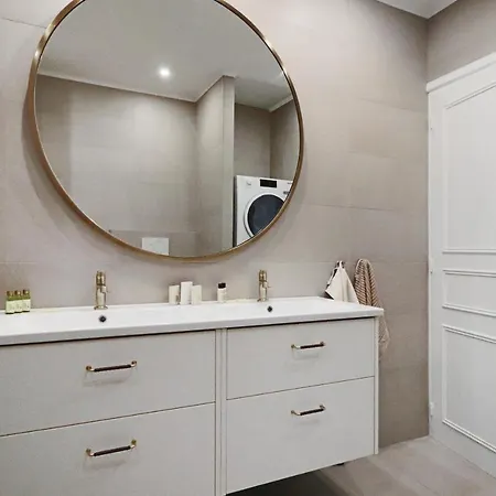 Le Suquet - Bright Renovated And Spacious Apartment Cannes